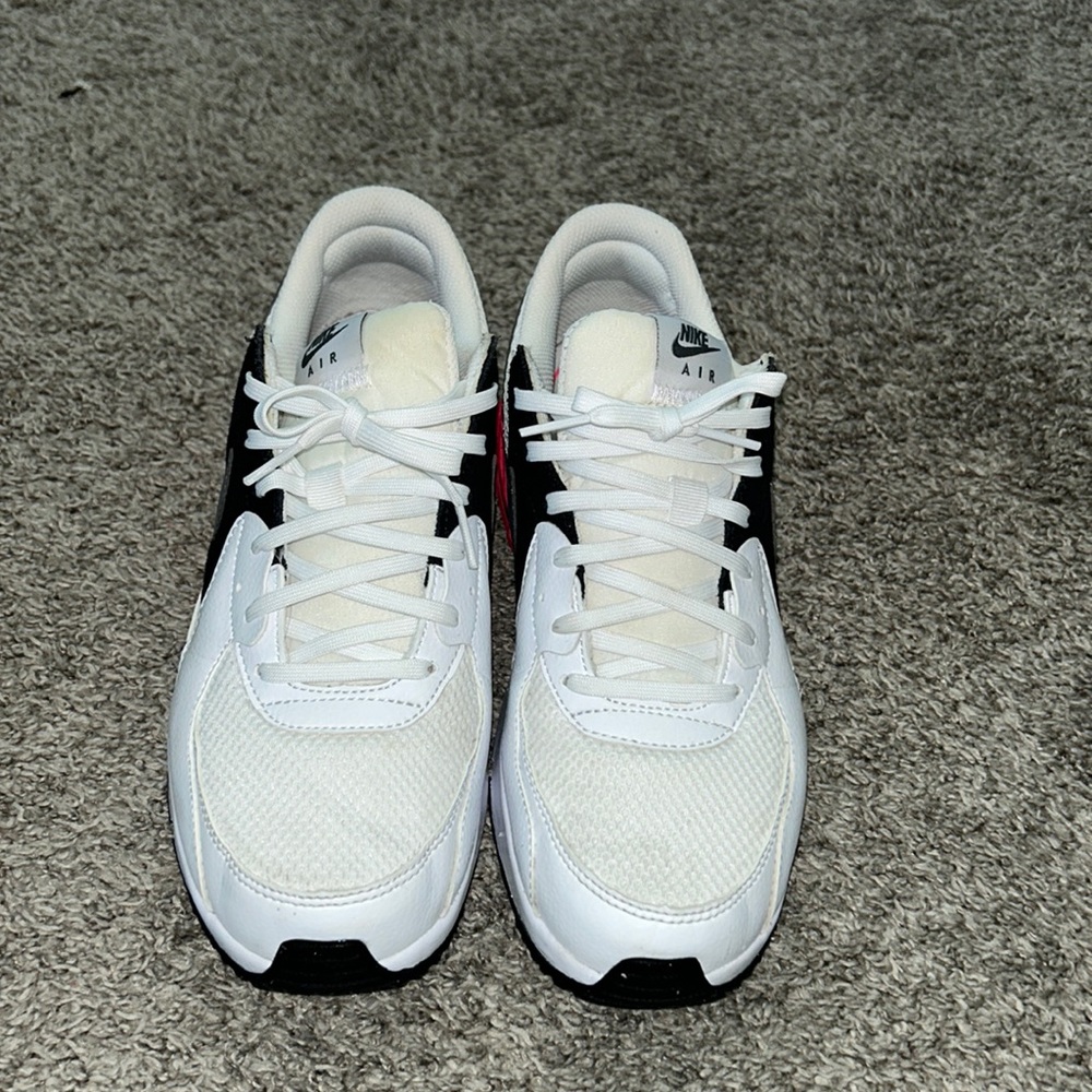 Women’s Nike air max white and pink